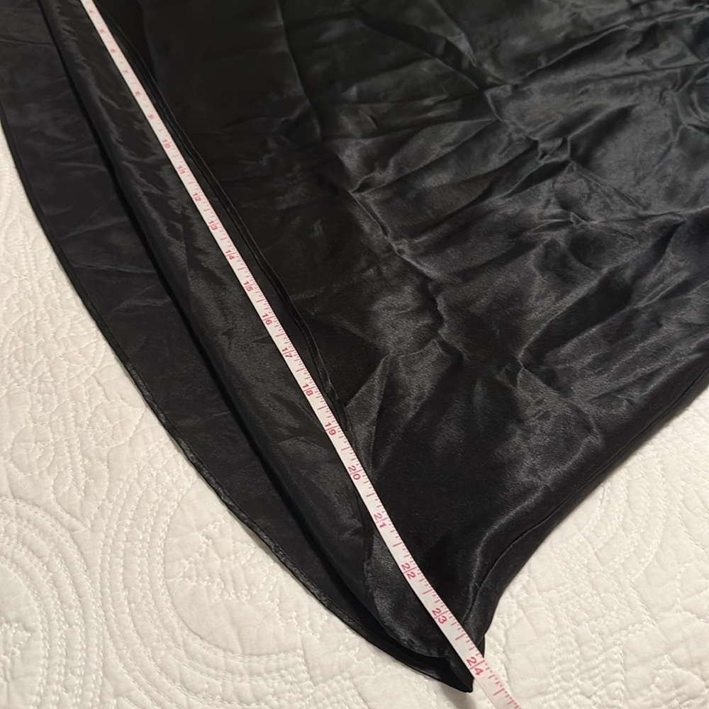 NWOT Victoria’s Secret Vintage Silk Slip Dress in Black Size M - Picture 10 of 16